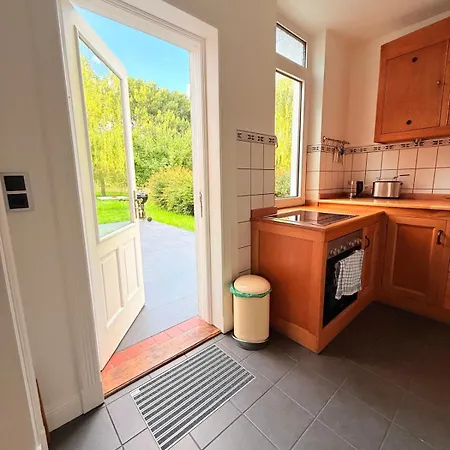 Whisperwood Apartment Colnrade