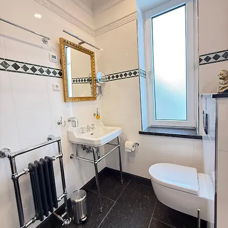 Whisperwood * Colnrade