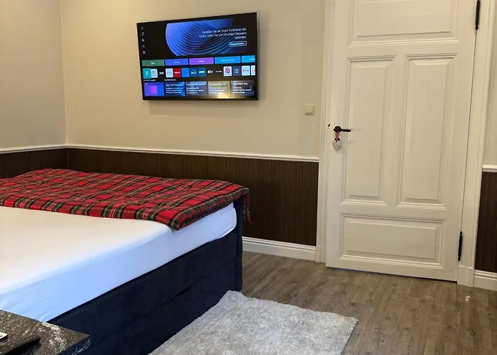 Whisperwood Colnrade